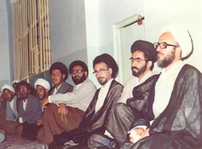 آیت الله ناصر مکارم شیرازی ، استاد سید هادی خسروشاهی ، سید احمد کلانتر ، (سال 1357 ، تبعیدگاه انارک)