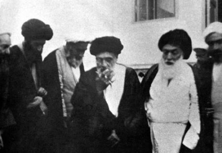 بدرقه آیت الله بروجردی توسط آیت الله کاشانی