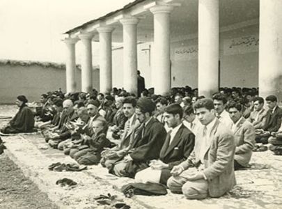 نماز عید فطر با آیت الله طالقانی در گلشهر کرج 1339