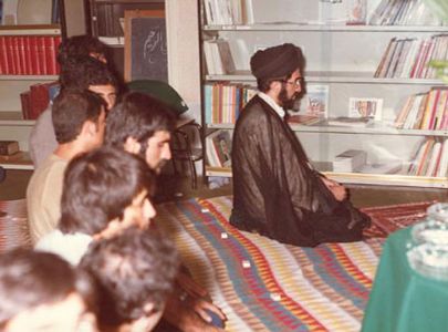 نماز جماعت در مرکز فرهنگی اسلامی رم ـ ایتالیا