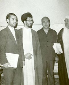 شیخ صفوت السقا (دبیر رابطه العالم الاسلامی) محمد قطب (برادر سید قطب)، استاد سید هادی خسروشاهی (مکه)